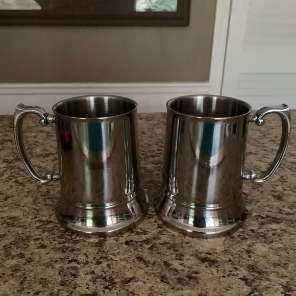 Set Of 2 Cuisinox Double Insulated Beer Mugs HOWLING WOLF BREWERY ROBERT LISA - Picture 1 of 9